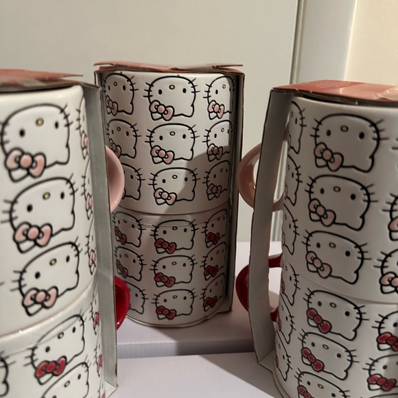 MWT: BIG Hello kitty set a six LG mugs - Picture 3 of 8